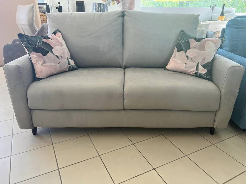 Canapé lit convertible design près de sanary sur mer 83110 var