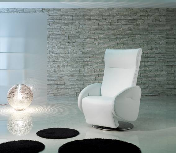 Fauteuil relaxation 1 ou 2 places en cuir blanc près de Saint Cyr sur Mer