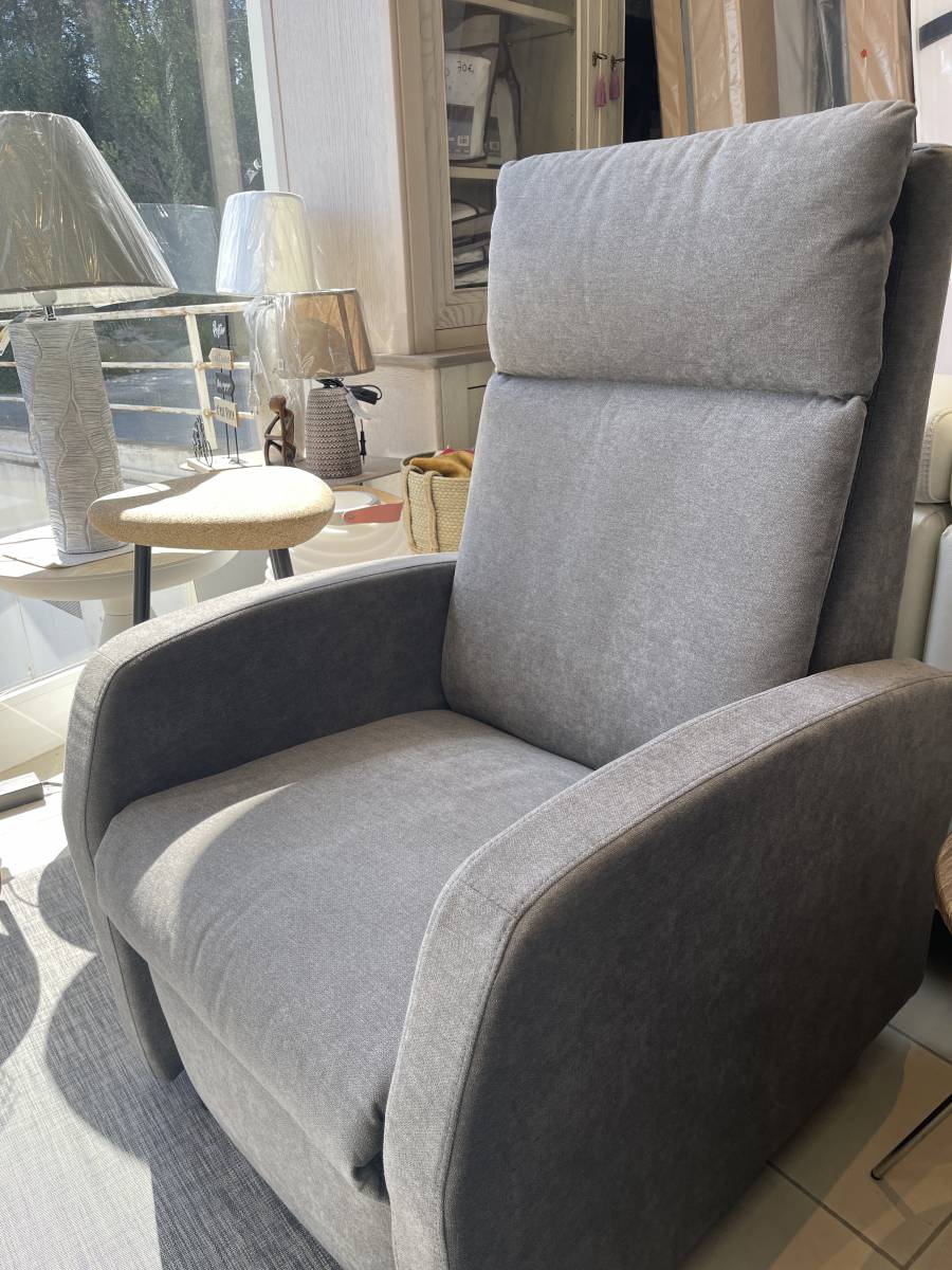 Fauteuil relax électrique Bandol / La Cadière / Sanary : choisissez la qualité Il Benessere pour un repos inégalé avec une garantie de cinq ans