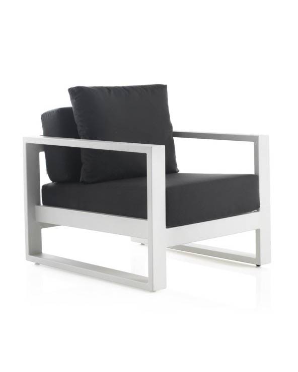 Fauteuil de jardin près de Sanary : confort extérieur résistant aux intempéries