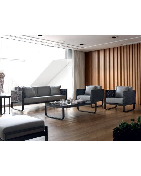 Fauteuil de jardin près de Sanary : confort extérieur résistant aux intempéries