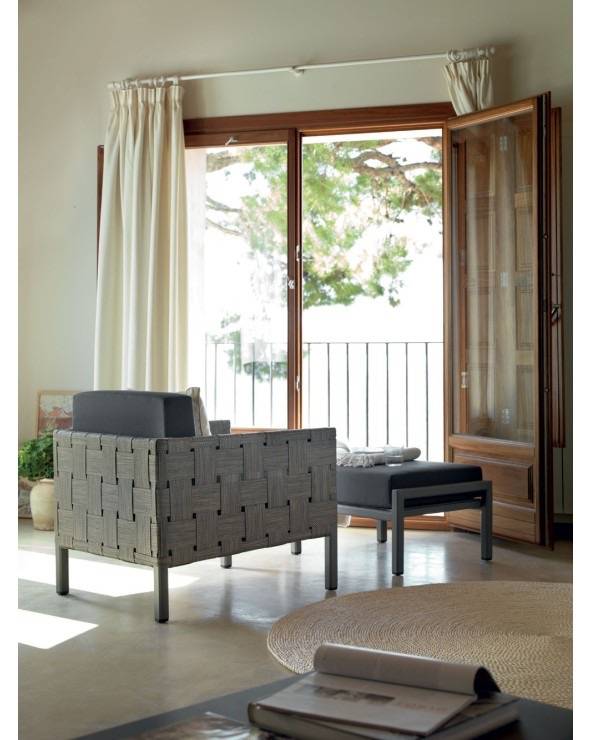 Fauteuil de jardin près de Sanary : confort extérieur résistant aux intempéries