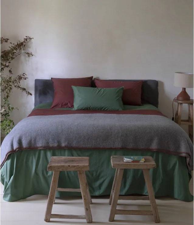 Pourquoi privilégier le linge de maison Brun de Vian Tiran dans votre décoration intérieure à La Cadière pour une touche élégante ?